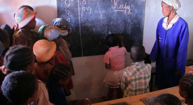 Unsere Patenschaft: Dorfschulen für die Kleinsten im zentralen Hochland von Madagaskar